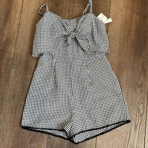 Speechless Ladies Romper - size Small